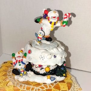 Snowman music figurine